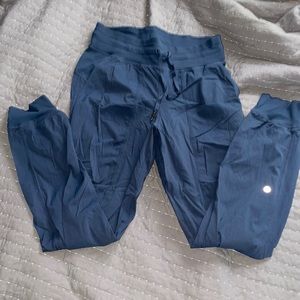 LULULEMON JOGGERS- dance studio